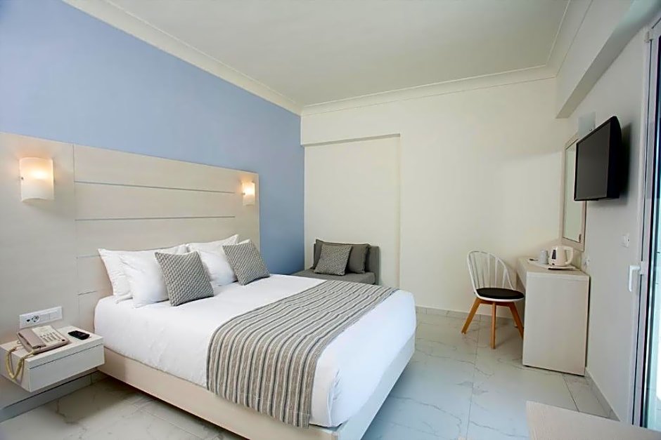 Standard Einzel Zimmer mit Blick ins Innenland Kipriotis Hotel