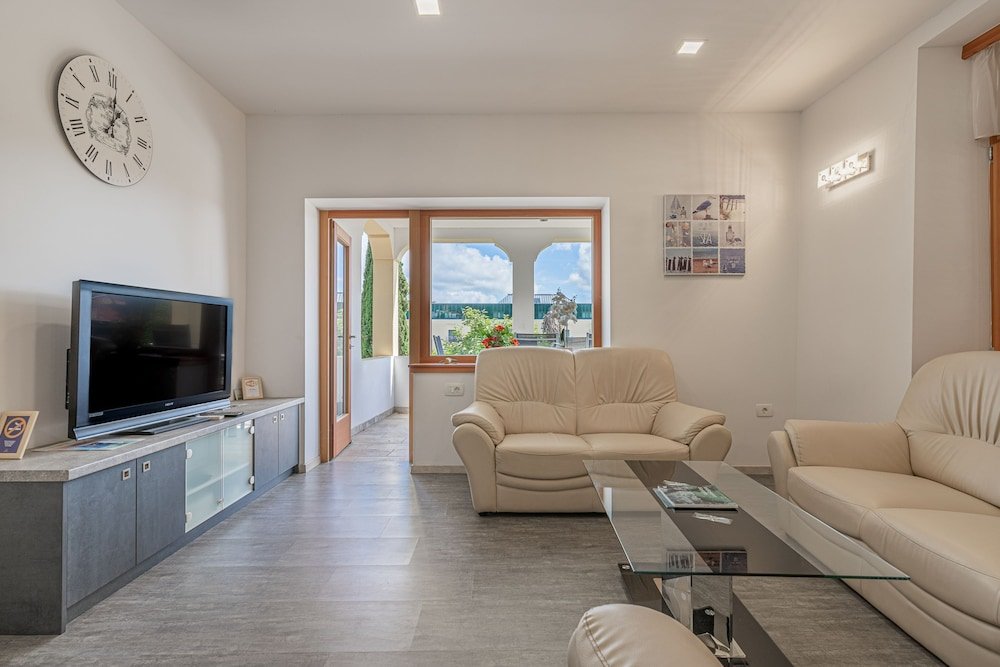 Apartment Villa Roma Portorose - 3s Balcony - 2s Terrace - 2s Classic Apartments - Happy Rentals