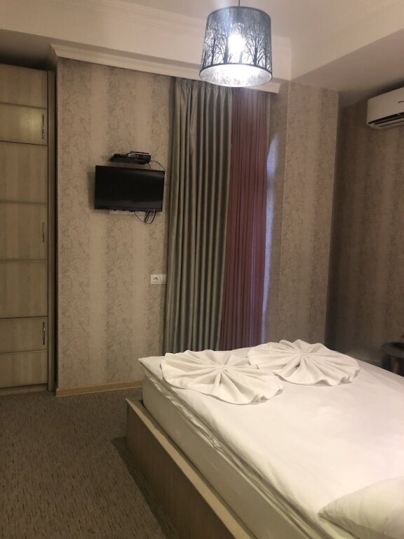 Standard double chambre avec balcon Tiflis Hills