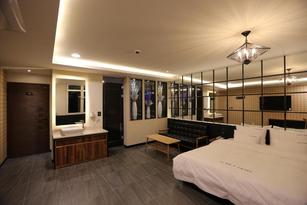 Standard Doppel Zimmer Idea Hotel