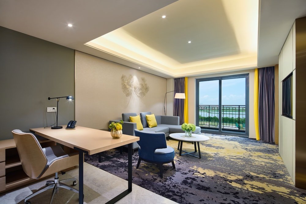 Junior Suite The Qube Hotel Shanghai Sanjiagang - Offer Pudong International Airport and Disney shuttle