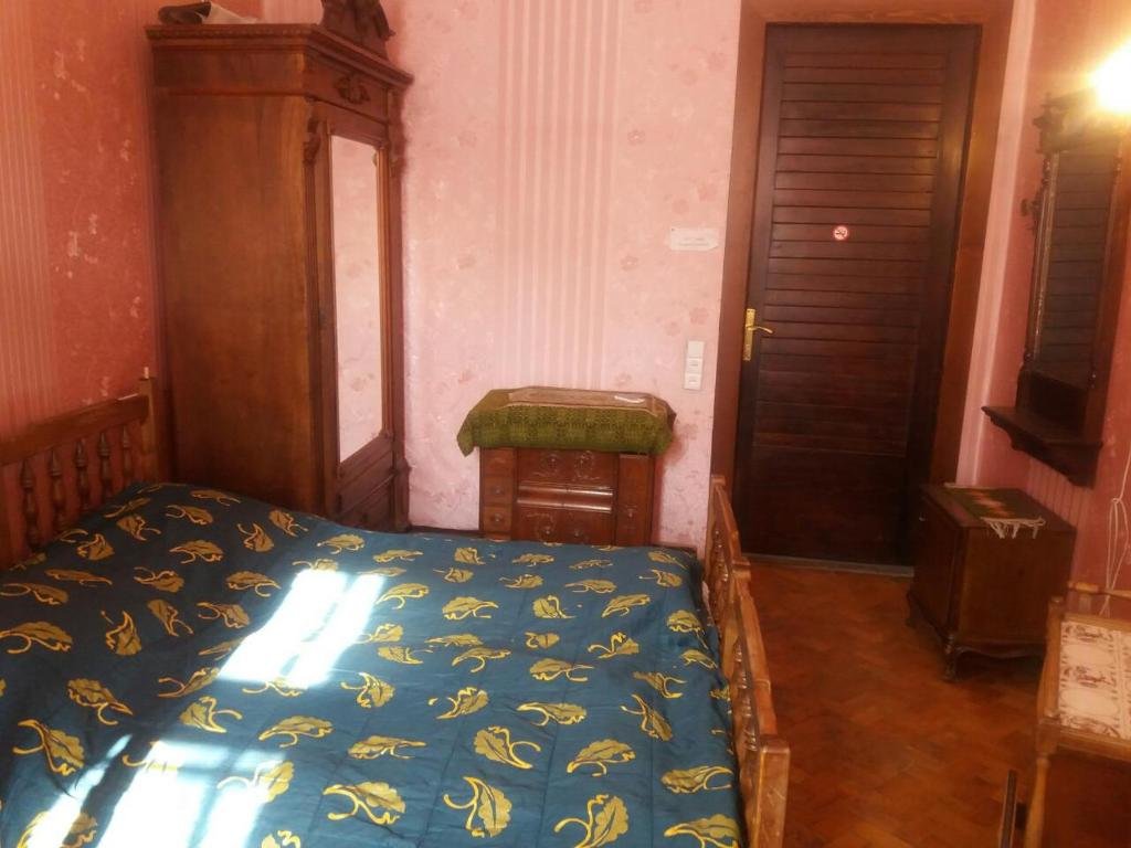 Bett im Wohnheim Guest House Irina Tbilisi