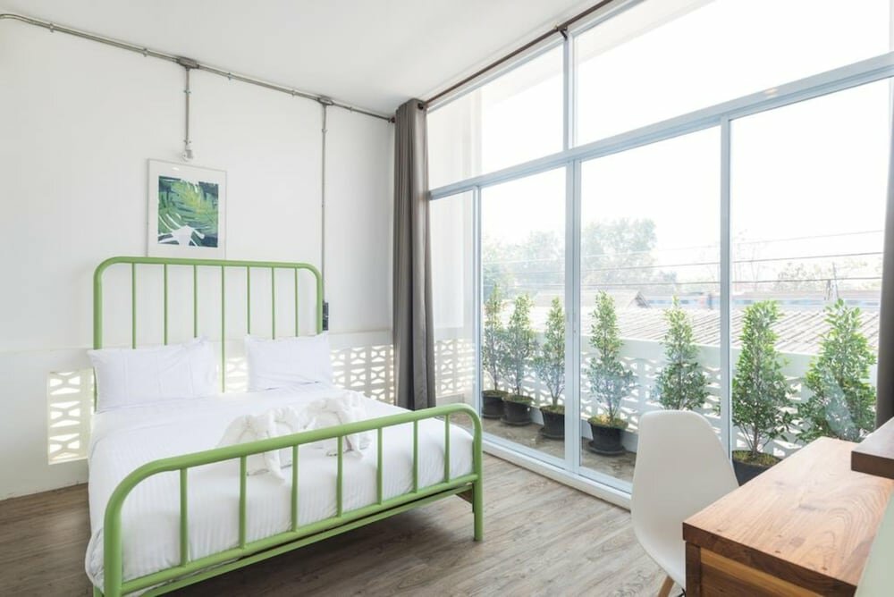 Standard Single room with balcony Memmoth Hostel In Lampang