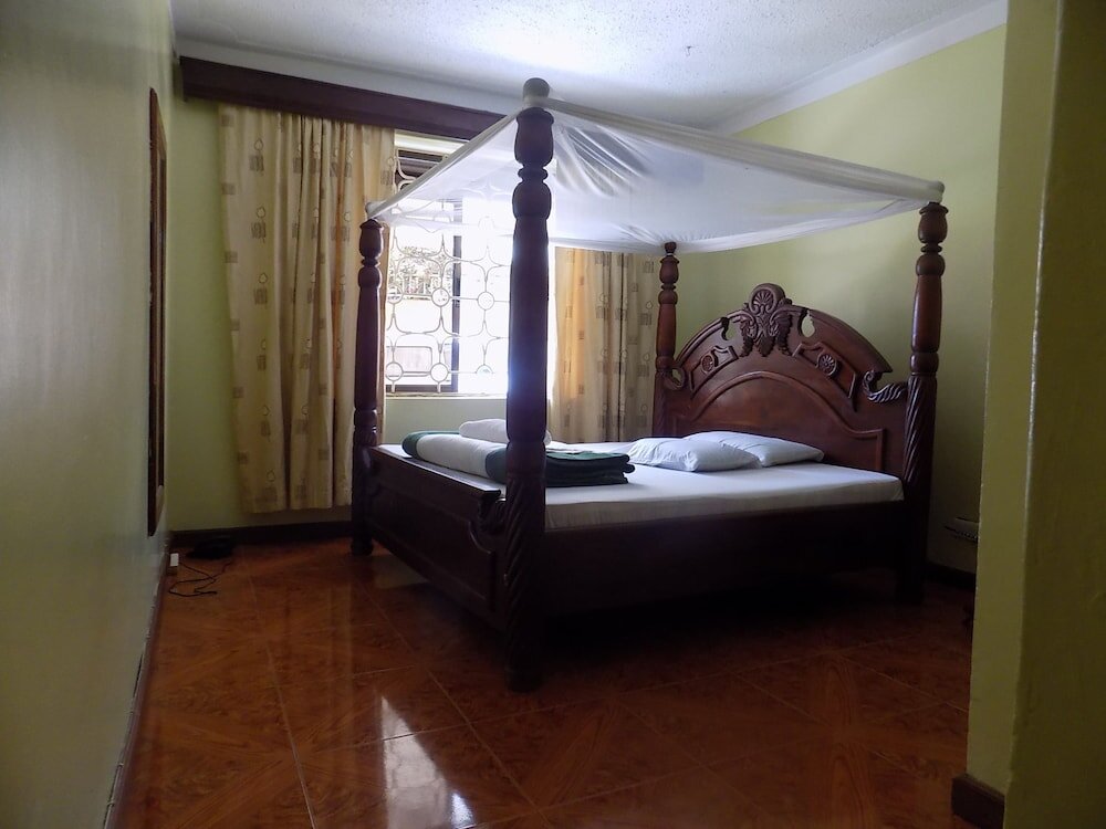 2 Bedrooms Apartment with balcony Olina Hotel and Apartments Kampala