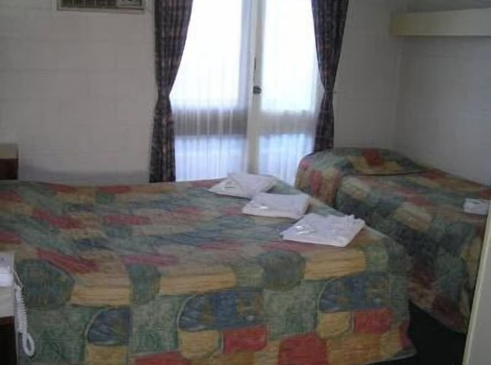 Standard Familie Zimmer mit Balkon Pathfinder Motel