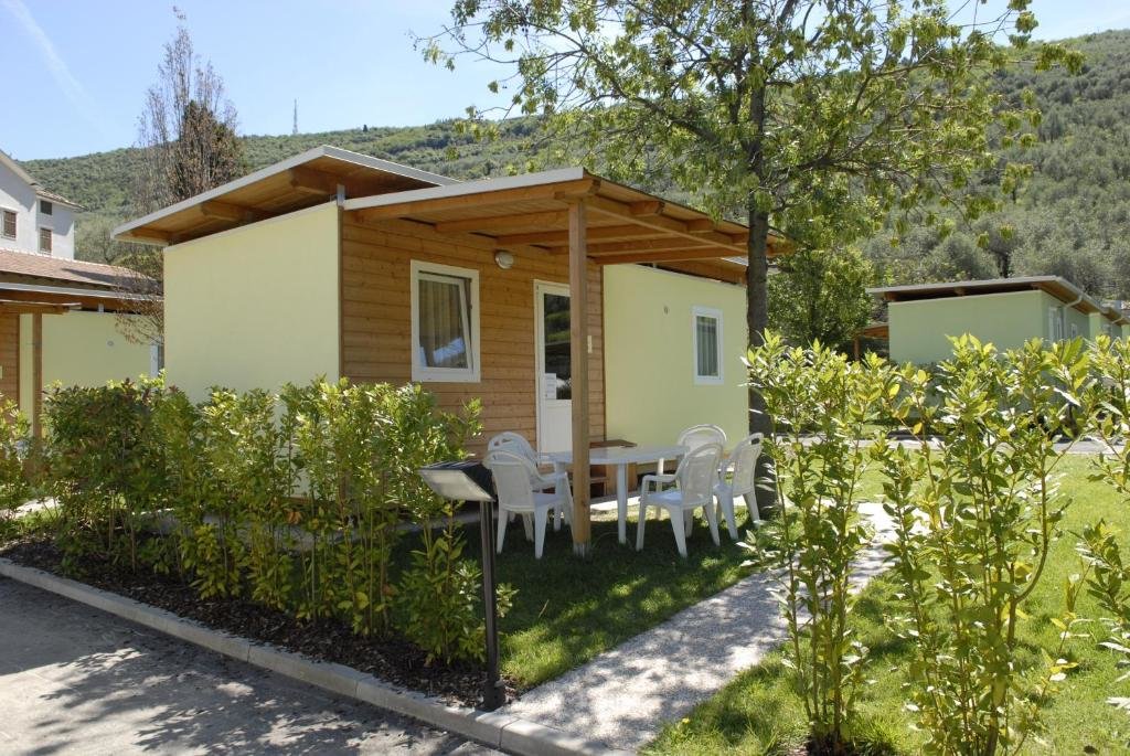 Bungalow Camping Brione