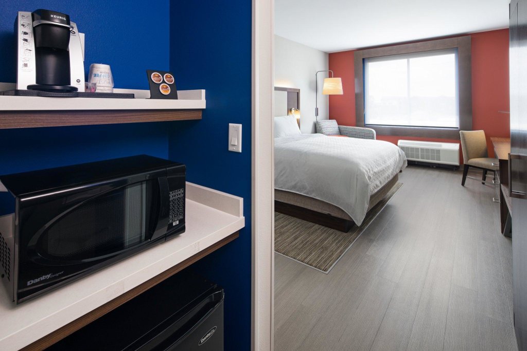 Номер Standard Holiday Inn Express & Suites Lubbock Central - Univ Area, an IHG Hotel