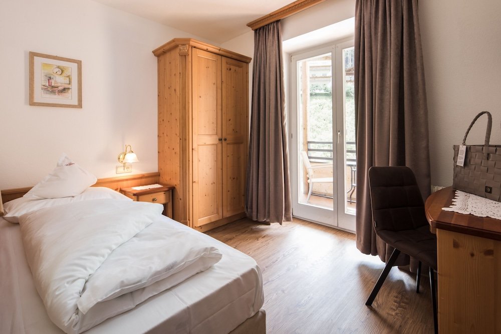 Standard Einzel Zimmer mit Balkon und mit Bergblick Hotel Burgaunerhof