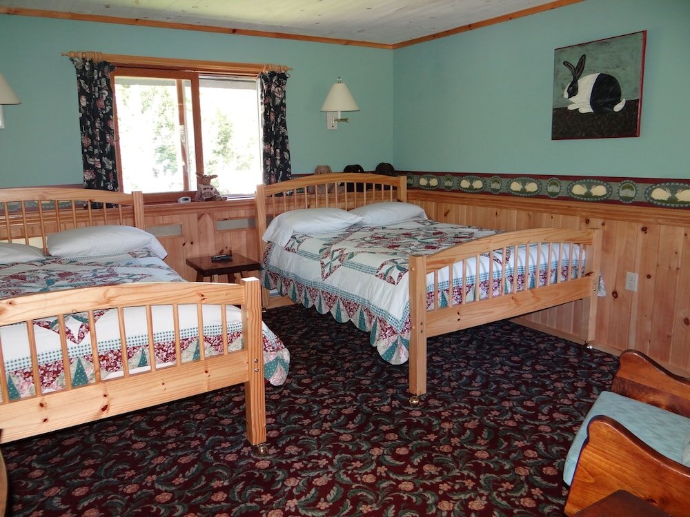 Standard quadruple chambre Vue montagne Blue Gentian Lodge at Magic Mountain