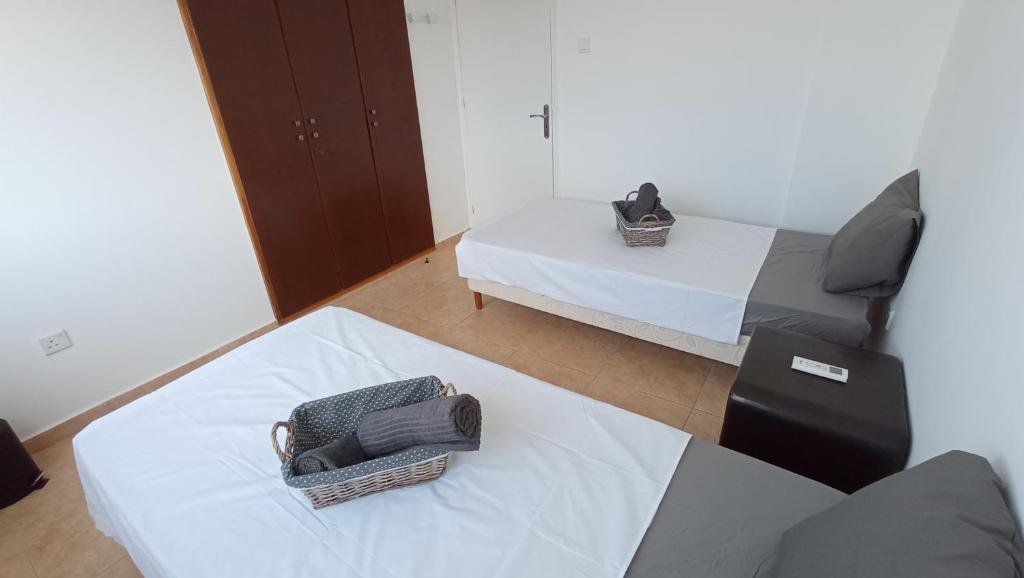 Appartement 5 Min To the Beach Holiday Shared Apartment Incl Netflix Private Room in 3 Bdr Apt
