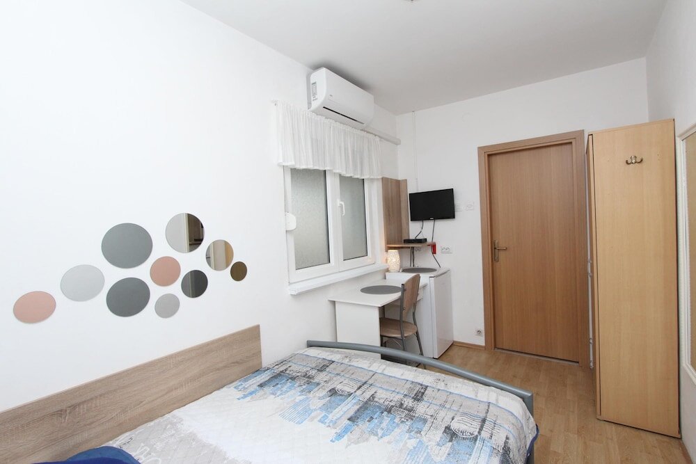 Standard Zimmer Apartments Eva