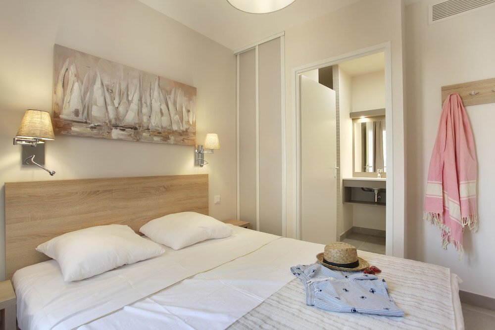1 Bedroom Family Apartment Résidence Prestige Odalys Les Canissons