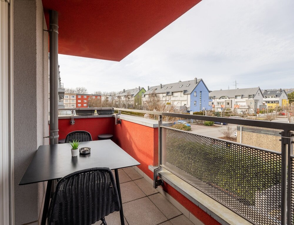 Апартаменты Modern Stylish Apartment w Balcony View