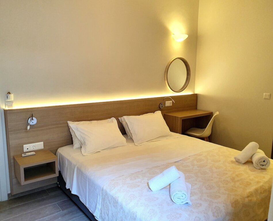 Economy Double Basement room with balcony Caravel Hotel Apartments