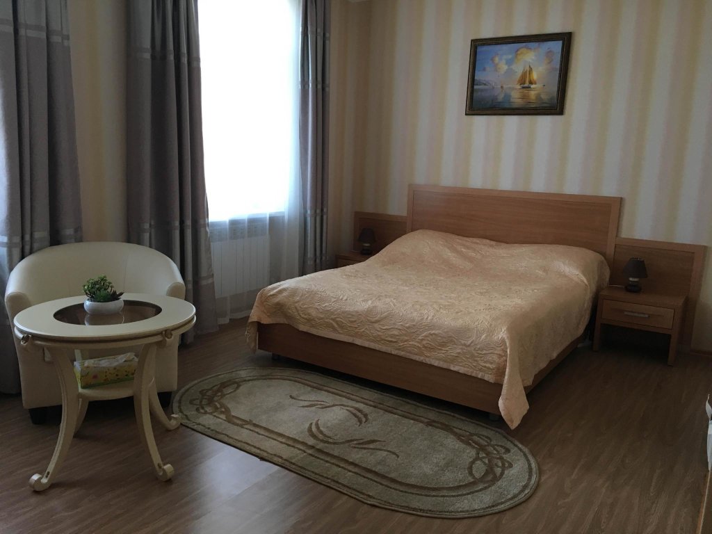 Standard Zimmer Primorskaya