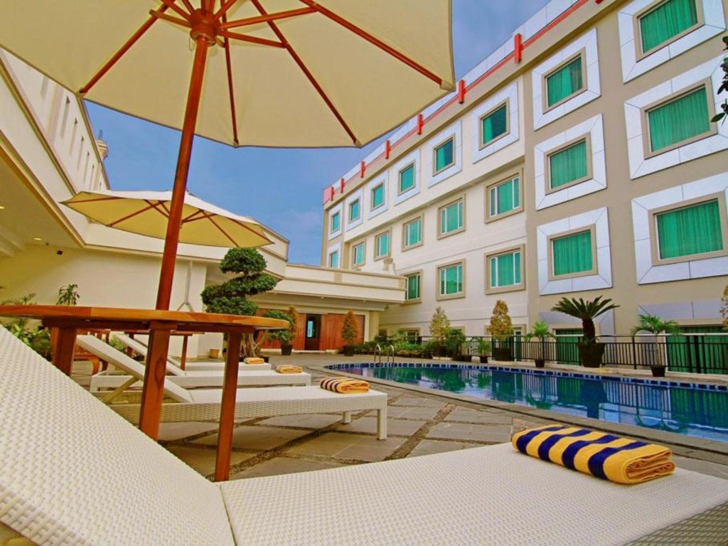 Номер Standard Rocky Plaza Hotel Padang