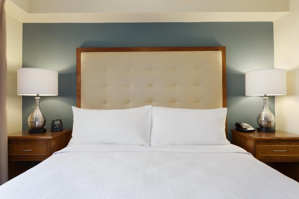 Люкс с 2 комнатами Homewood Suites by Hilton San Diego Airport-Liberty Station