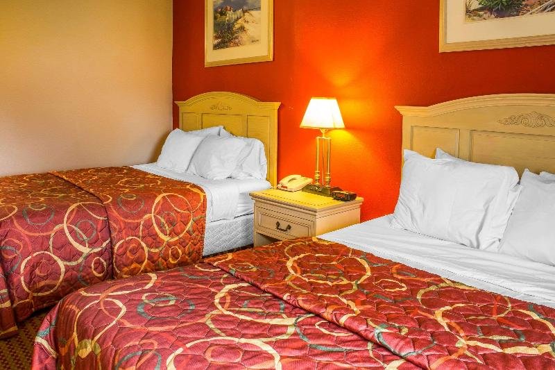 Двухместный номер Standard Econo Lodge Inn & Suites Walnut