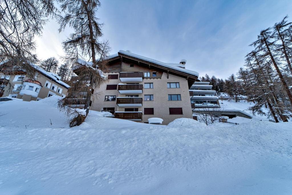 Apartment Chesa Aruons 21 - St. Moritz