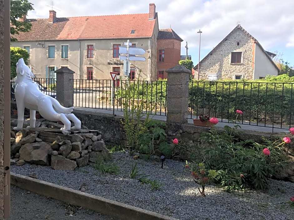 La fontaine aux loups Éguzon-Chantôme