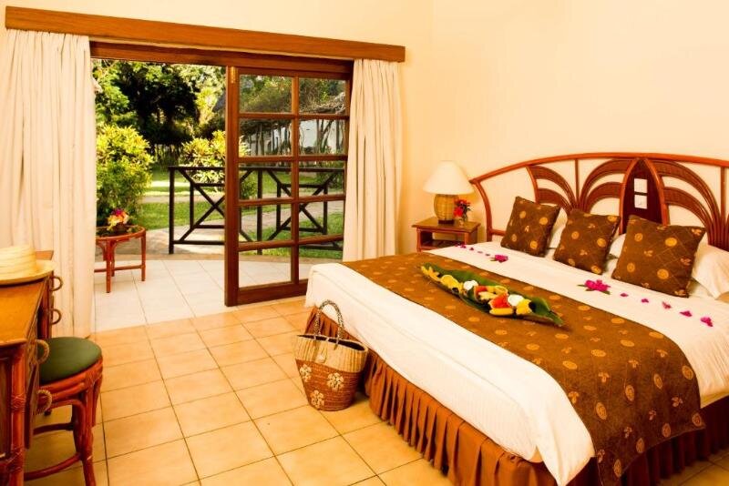 Superior Double room with balcony and with garden view Neptune Village Beach Resort & Spa