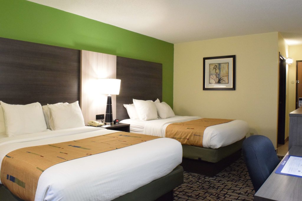 Standard Double room Best Western Crown Inn & Suites