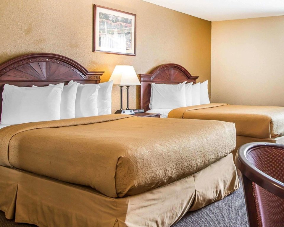 Standard quadruple chambre Quality Inn & Suites Middletown - Franklin