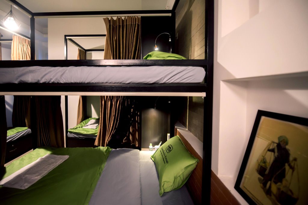 Cama en dormitorio compartido (dormitorio compartido masculino) Danang Tomodachi House