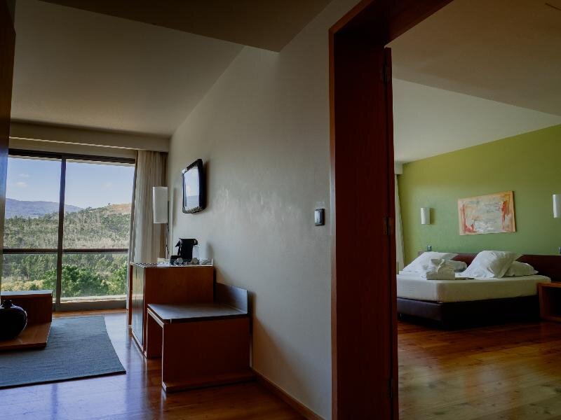 Двухместный номер Standard с балконом и с красивым видом из окна Monte Prado Hotel & Spa