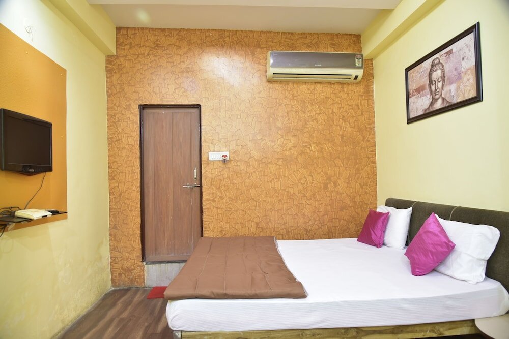 Standard room Hotel Drishti Inn