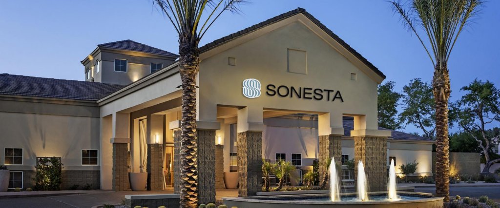 Кровать в общем номере Sonesta Suites Scottsdale Gainey Ranch