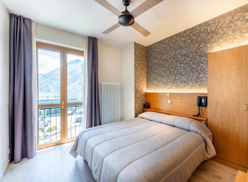 Standard Double room with lake view Hotel Argegno
