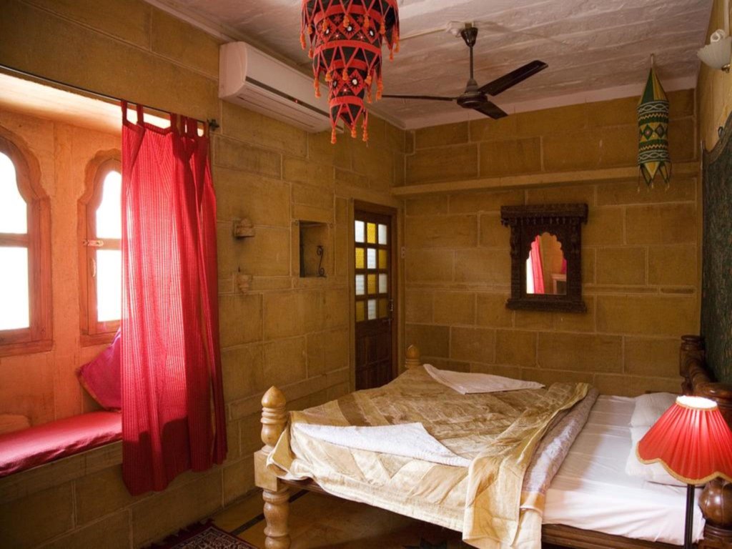 Номер Deluxe Shahi Palace Hotel Jaisalmer