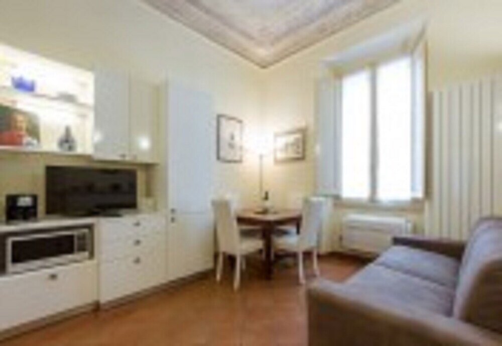 Appartamento Alfani Michelangelo