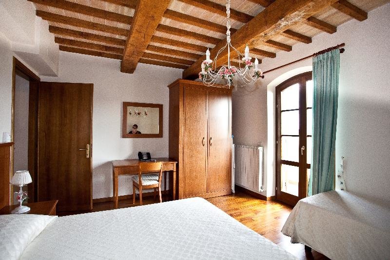 Standard Zimmer mit Balkon Agriturismo Le Rondini Di Francesco Di Assisi