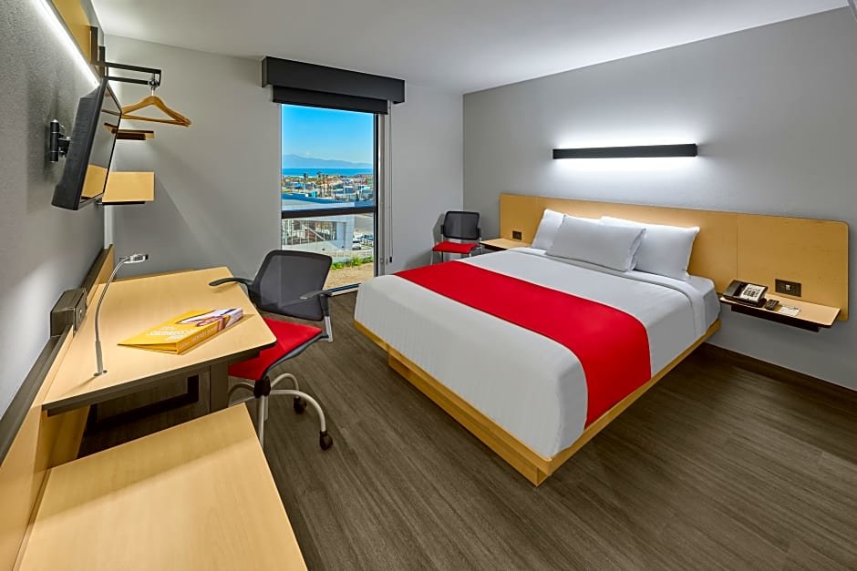 Standard Single room City Express by Marriott Ensenada
