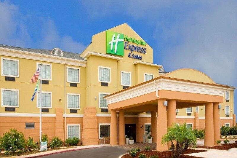 Suite 2 Schlafzimmer Holiday Inn Express Jourdanton - Pleasanton, an IHG Hotel