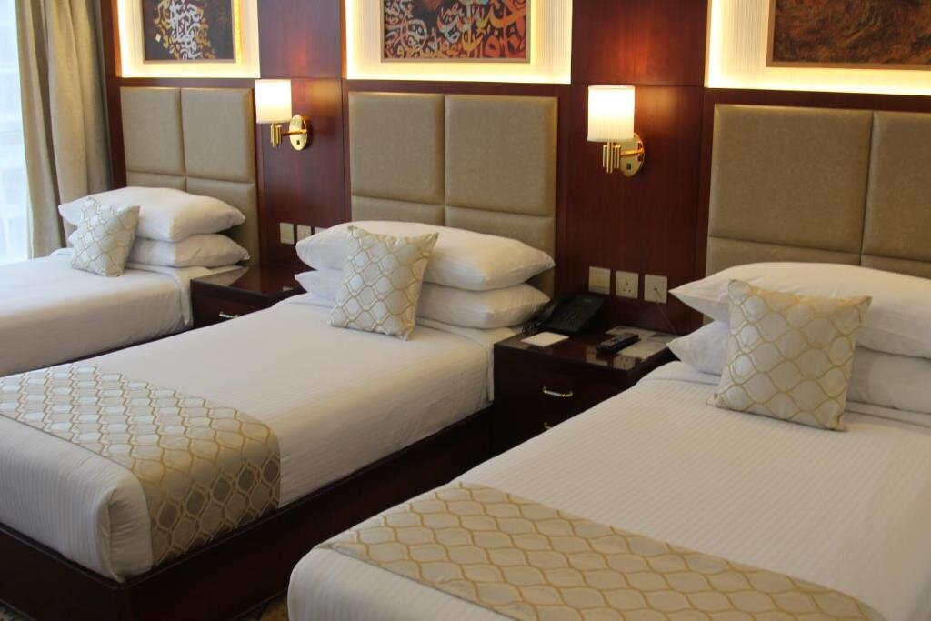 2 Bedrooms Family Suite Reefaf Al Mashaeer Hotel