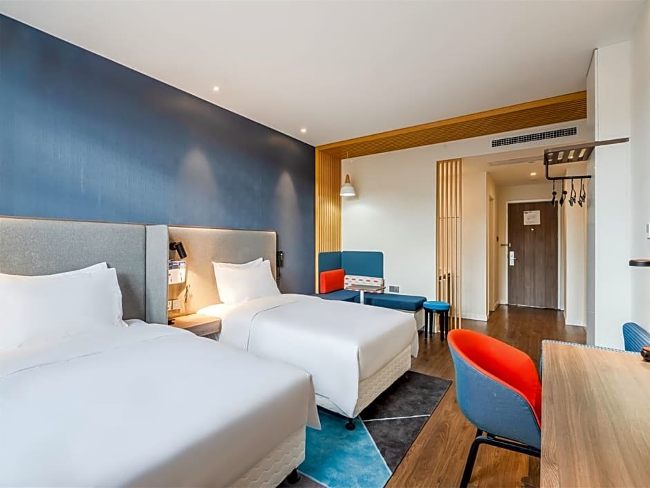 Standard Vierer Zimmer Holiday Inn Express Litang, an IHG Hotel