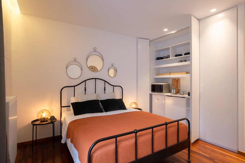 Apartment 1 Schlafzimmer mit Balkon Phaedrus Living: City Luxury Flat Mavromichali
