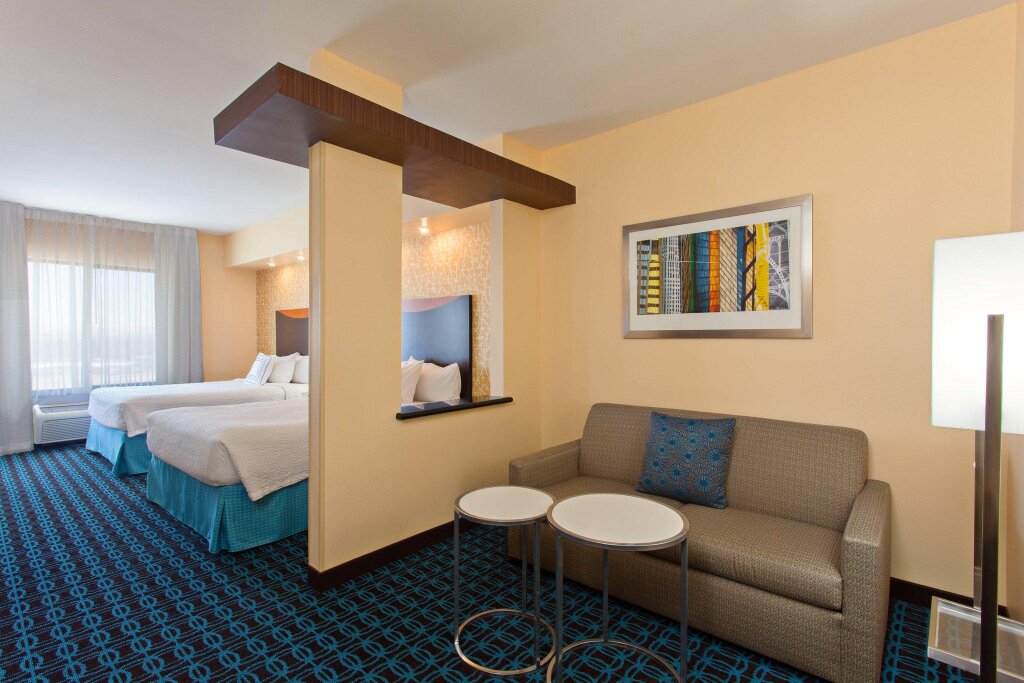Двухместный люкс Fairfield Inn and Suites by Marriott El Paso
