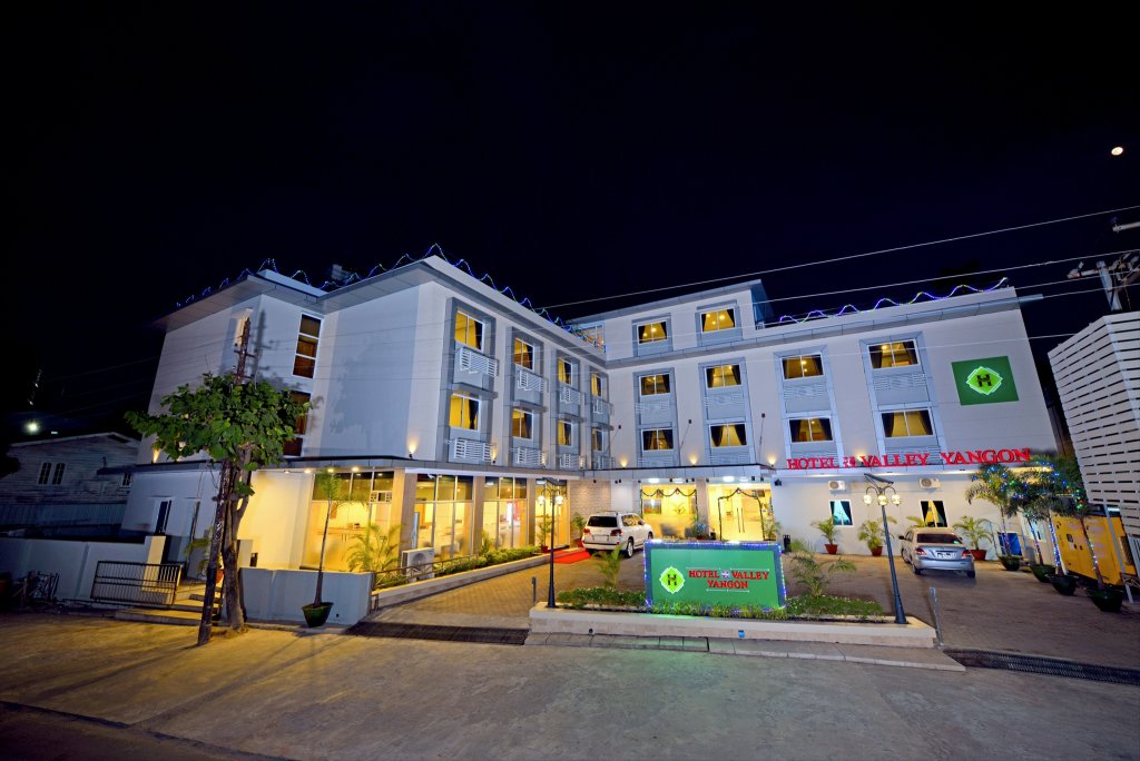 Номер Standard Hotel H Valley Yangon
