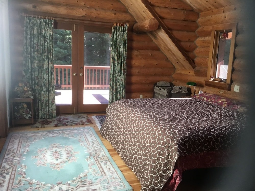 Standard room Redwood Log Cabin