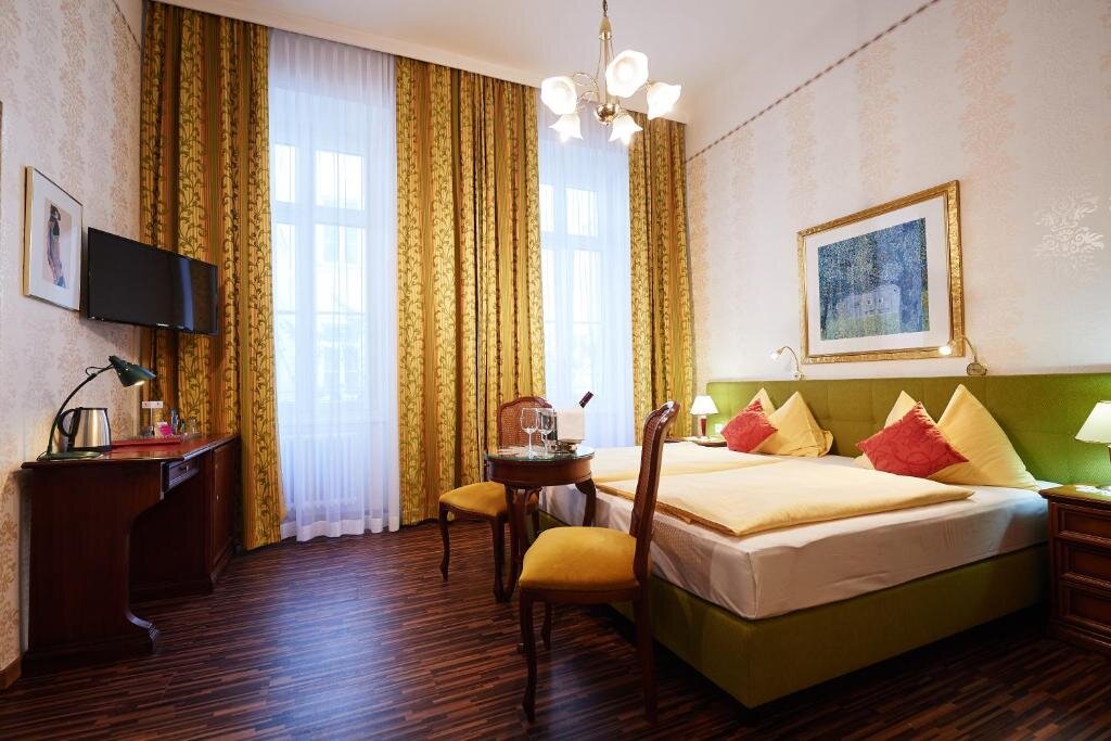 Четырёхместный номер Standard Hotel Austria - Wien