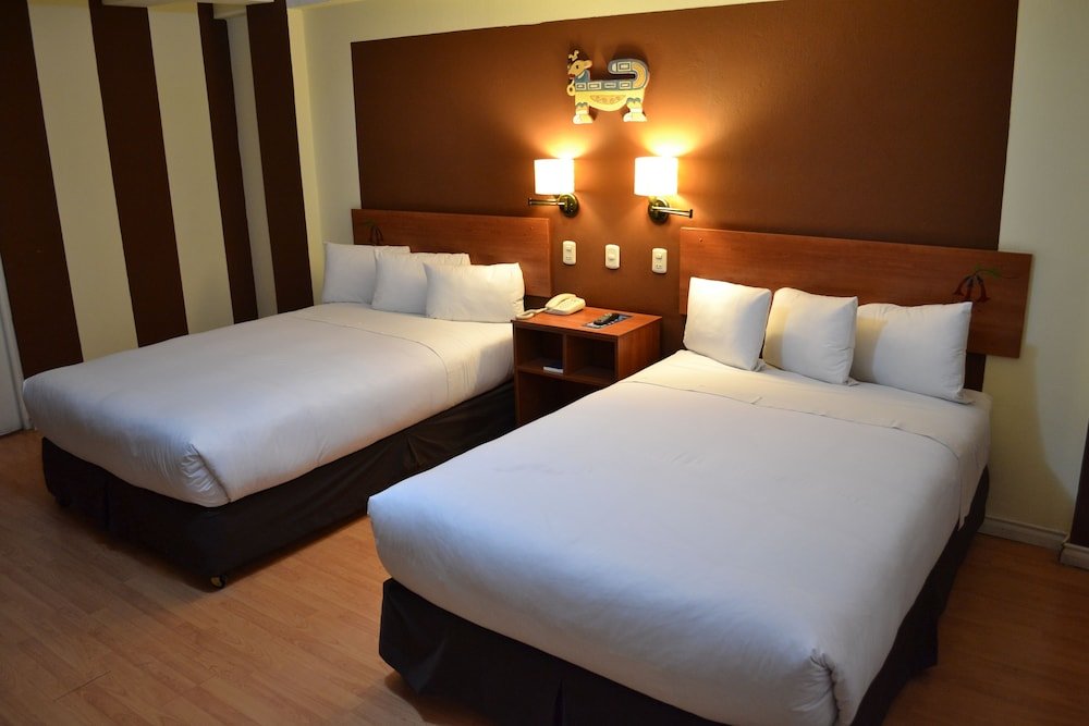 Standard Vierer Zimmer mit Stadtblick Intiqa Hotel
