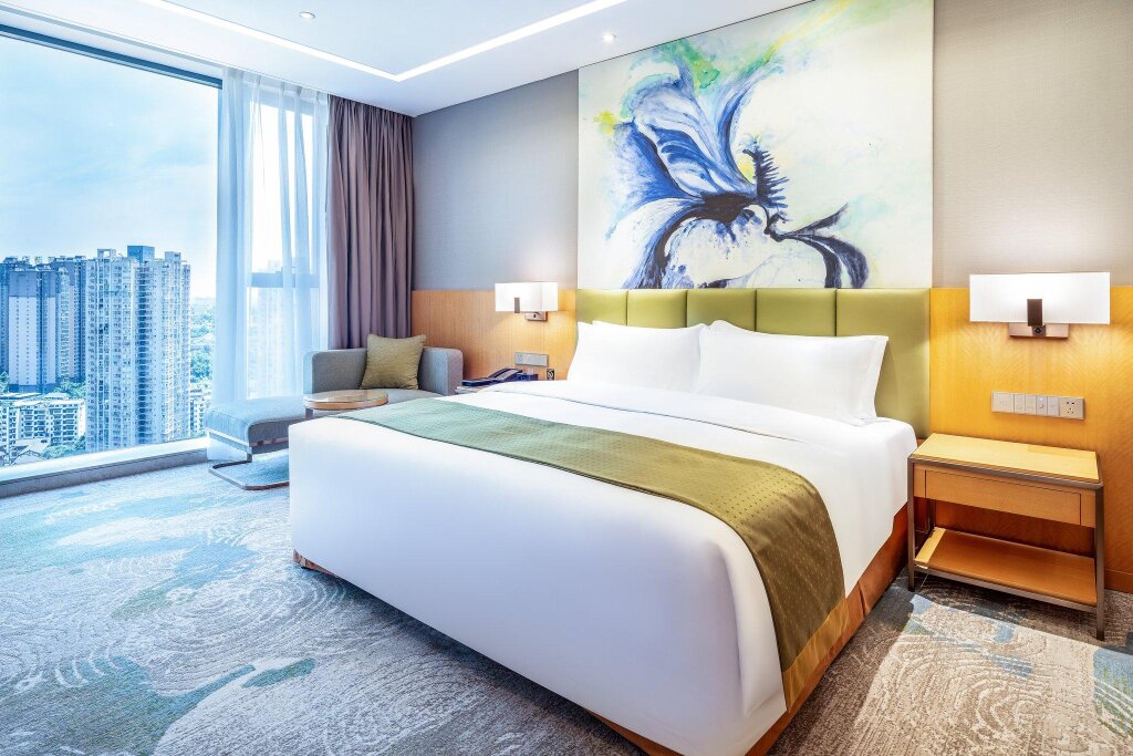 Номер Premium Holiday Inn Neijiang Riverside, an IHG Hotel