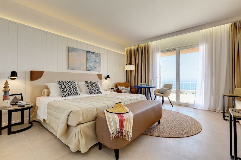 Standard Family room with balcony and with sea view Mangia's Torre Del Barone Resort