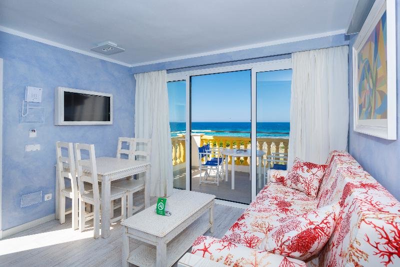 Apartamento con balcón y con vista al mar Royal Son Bou Family Club