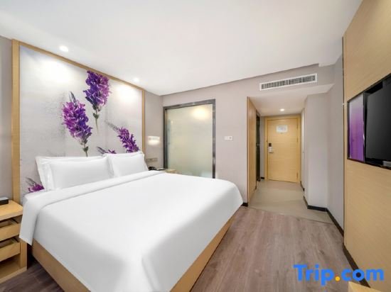 Bed in Dorm (male dorm) Lavande Hotel
