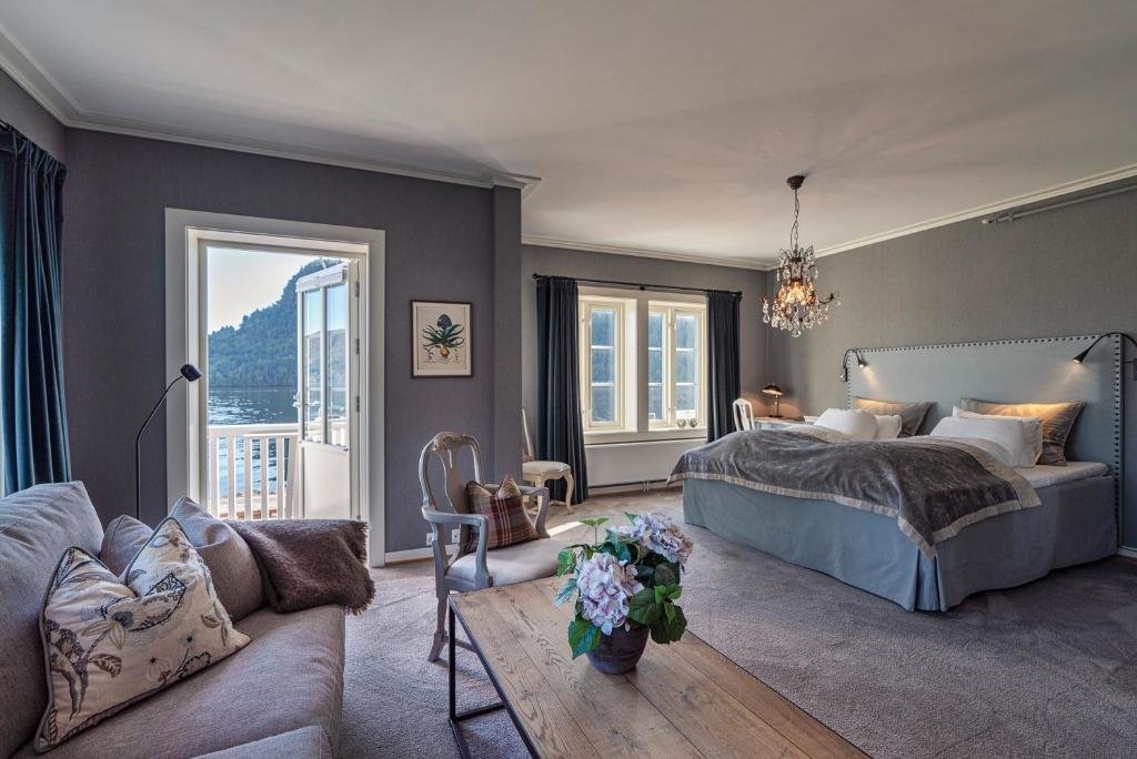 Junior Suite Angvik Gamle Handelssted - by Classic Norway Hotels